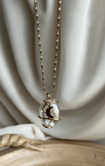 Miss Lola - Aura Kuvars Kolye