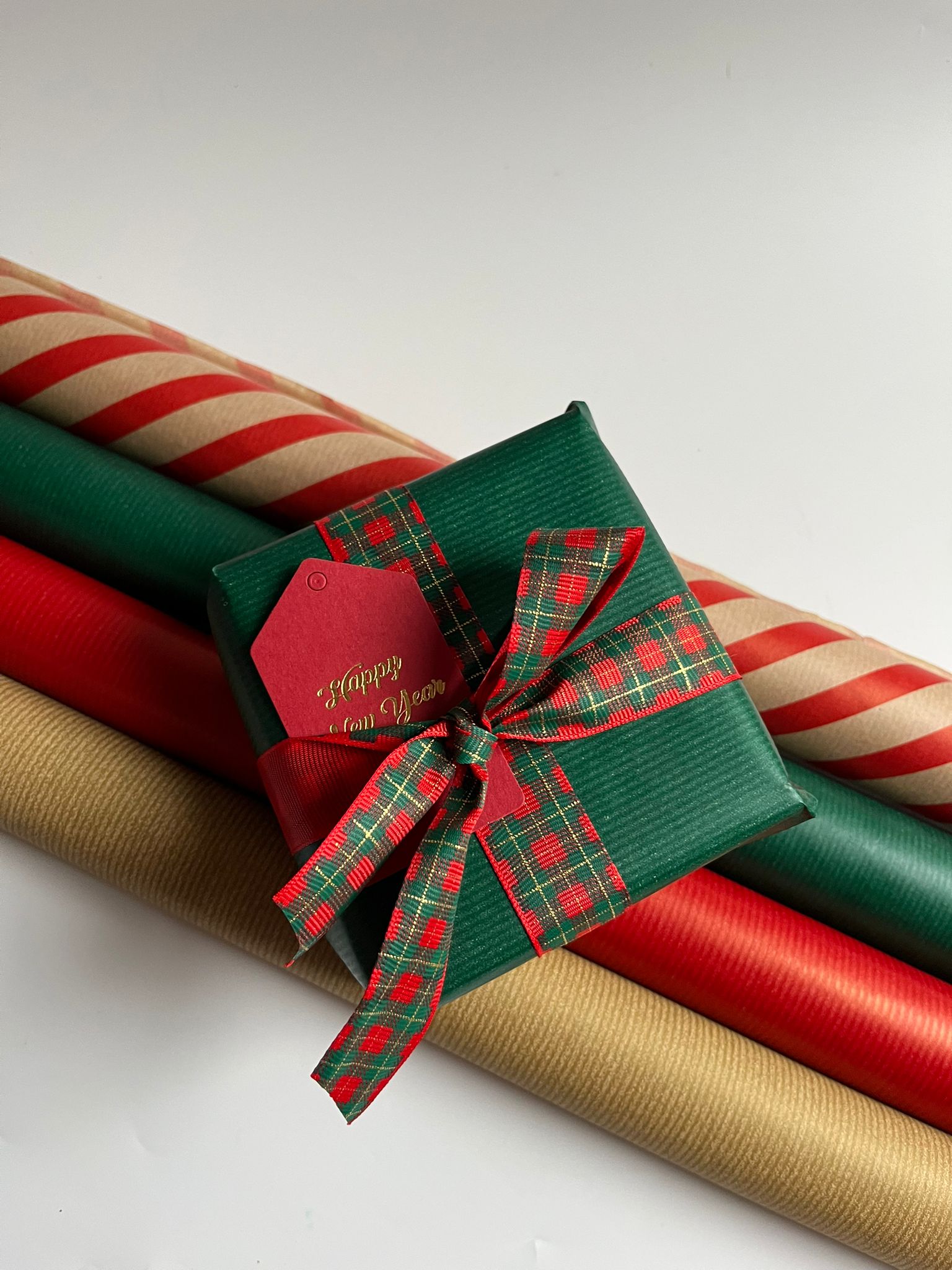 Hediyeniz Size ve Sevdiklerinize Özenle Ulaşsın!